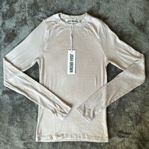 Joah Brown XS crew neck long sleeve